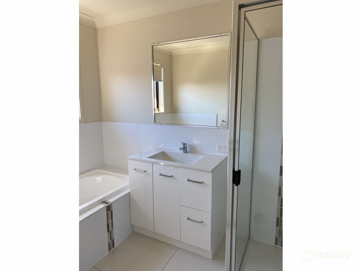 11 Monterey St, Hidden Valley, QLD 4703