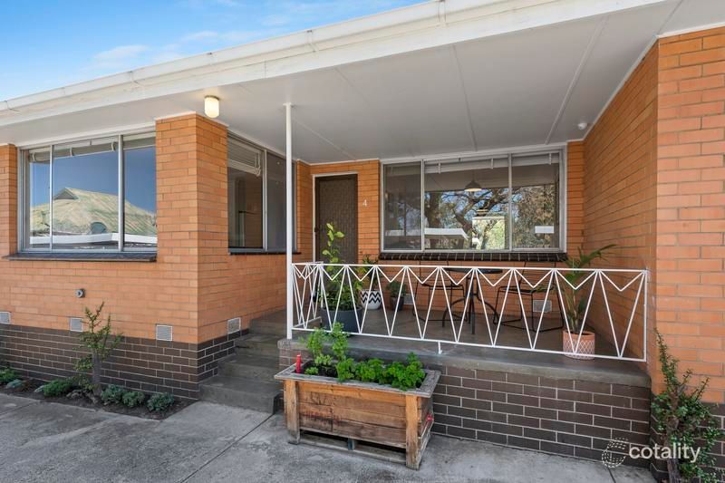 4/6 Braemar St, Essendon, VIC 3040