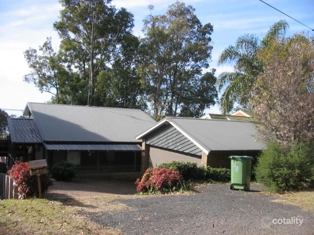 33 Donegal Rd, Berkeley Vale, NSW 2261