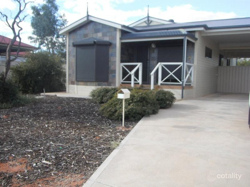33 Callitris Cct, Roxby Downs, SA 5725