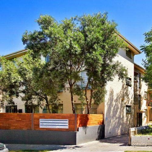 11/4a Wando Gr, St Kilda East, VIC 3183