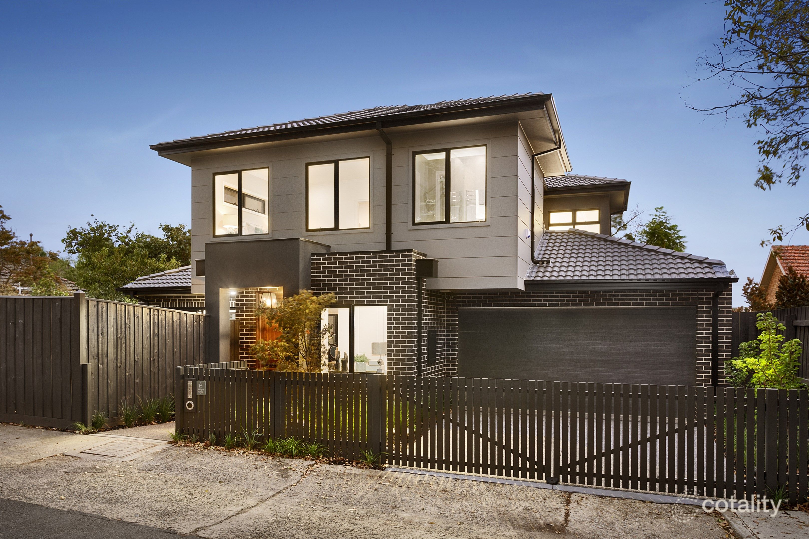 6 Whyte Gr, Mont Albert, VIC 3127