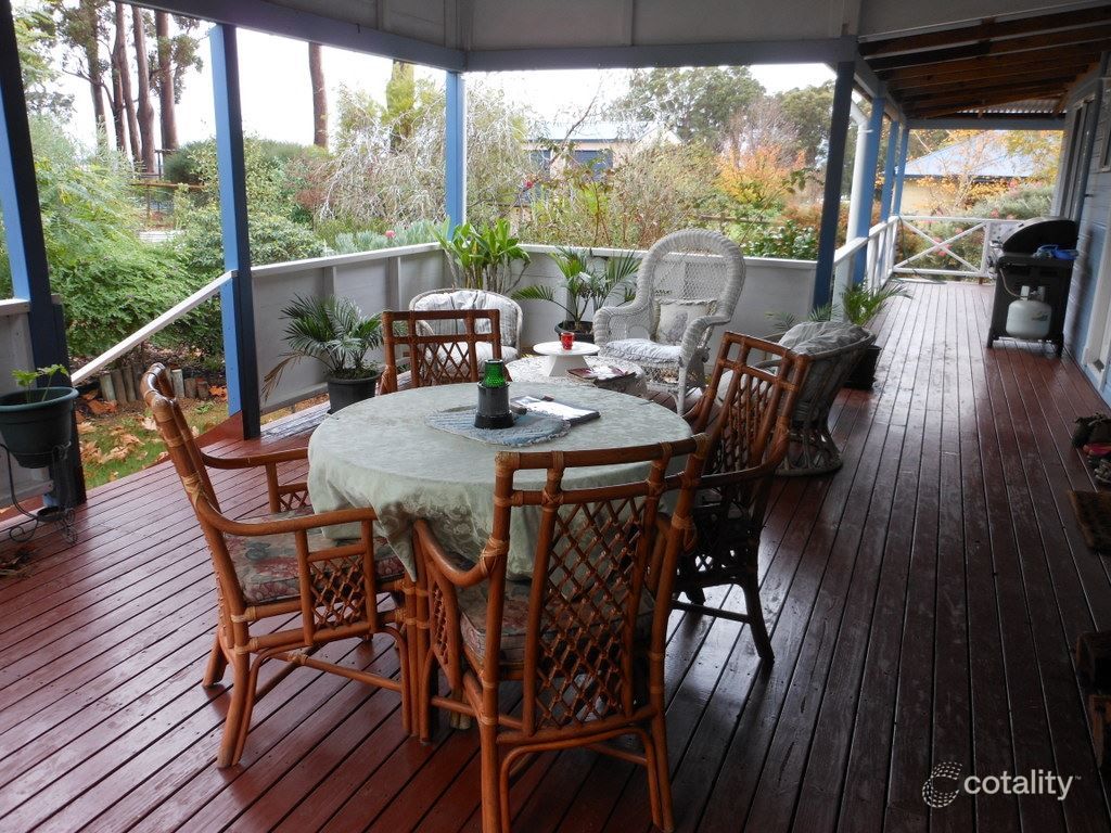 27 Balmoral Dr, Bridgetown, WA 6255