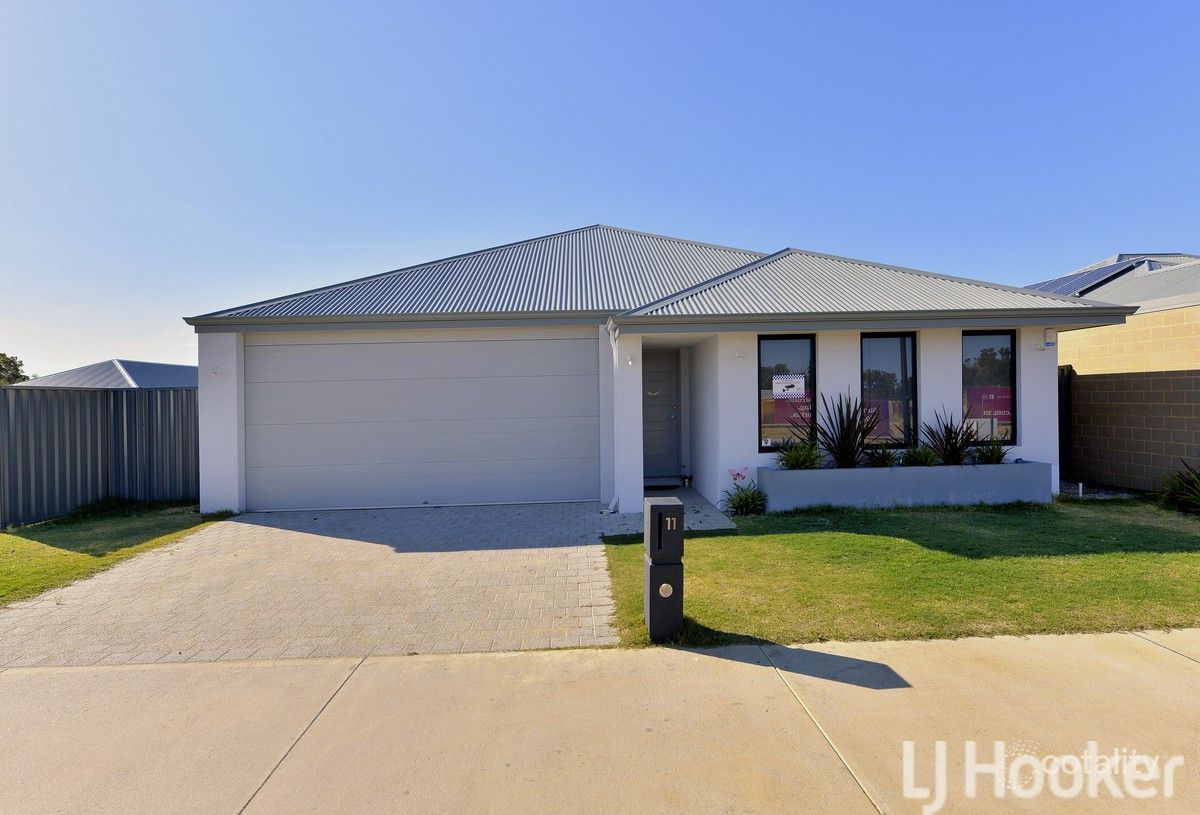 11 Lockhart St, Coodanup, WA 6210