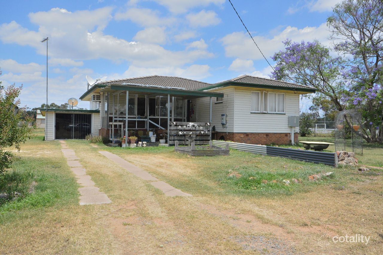57 Perceval St, Leyburn, QLD 4365