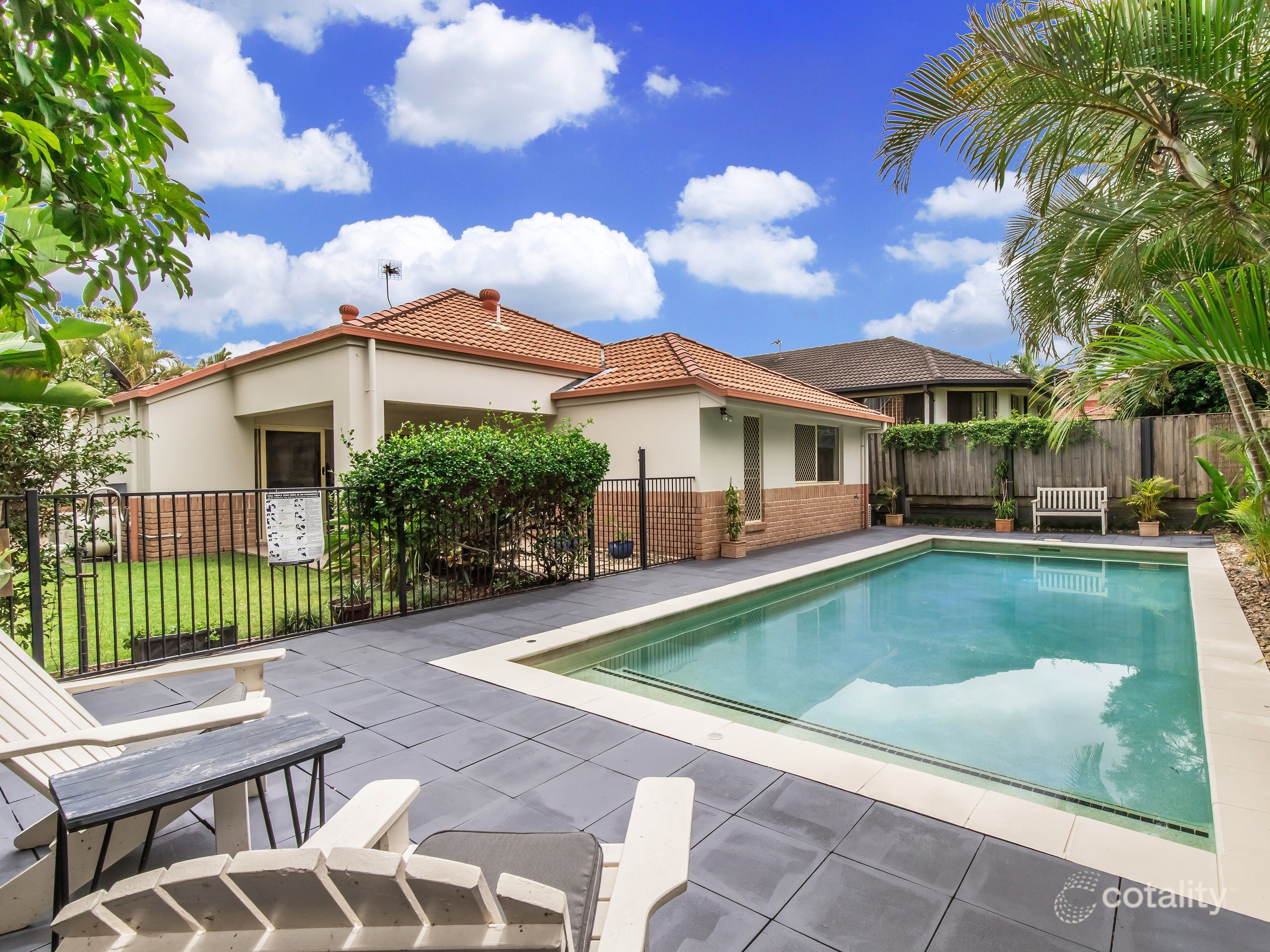 4 Howea Way, Robina, QLD 4226