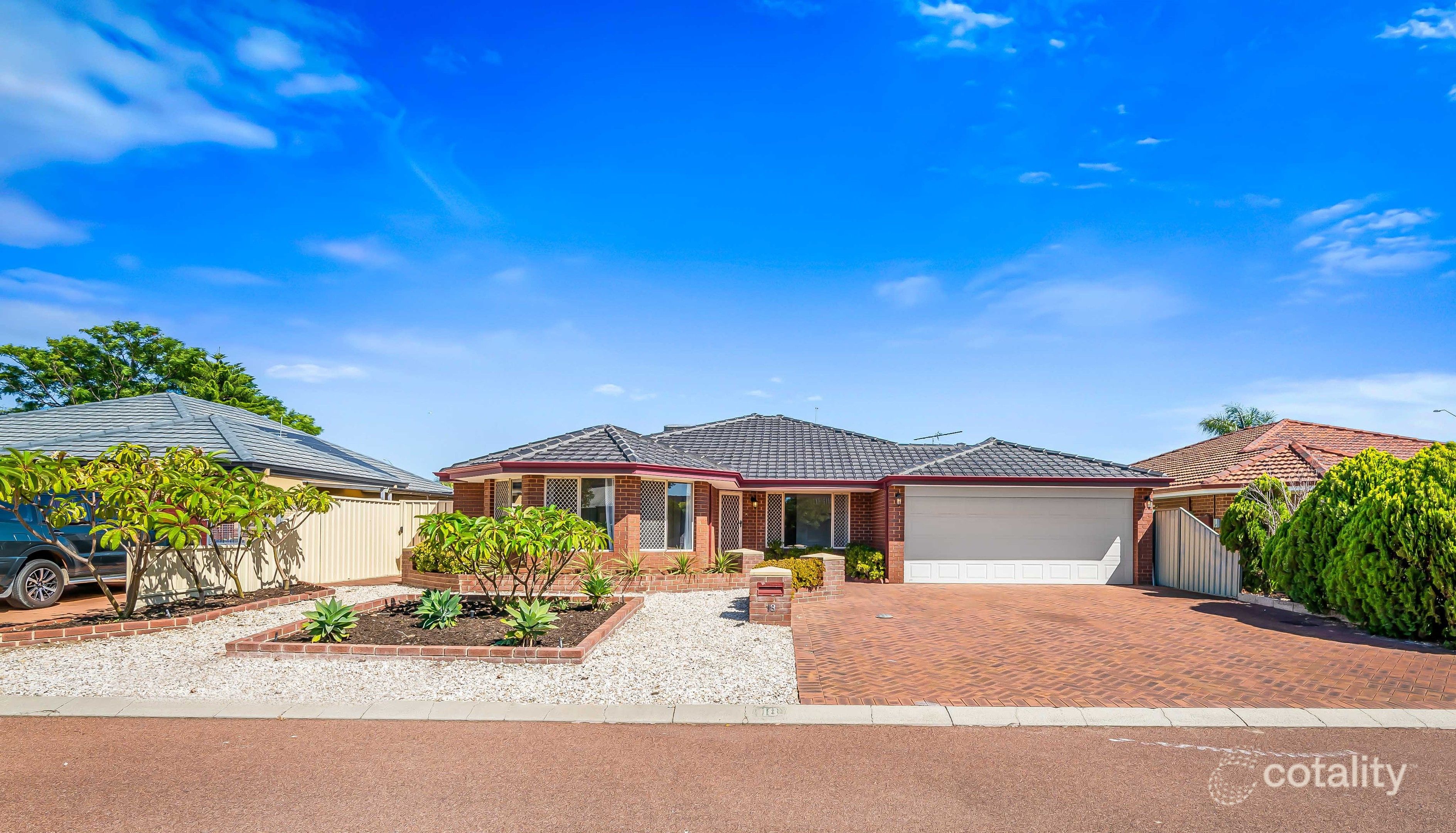 18 Lakehurst Way, Atwell, WA 6164
