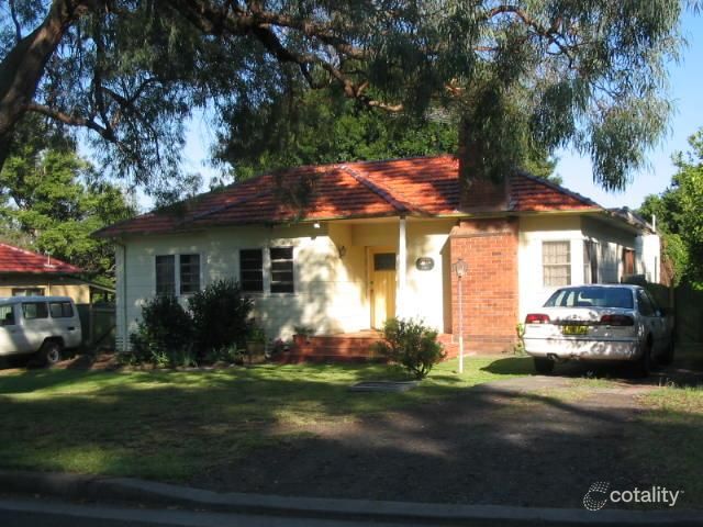33 Monie Ave, East Hills, NSW 2213