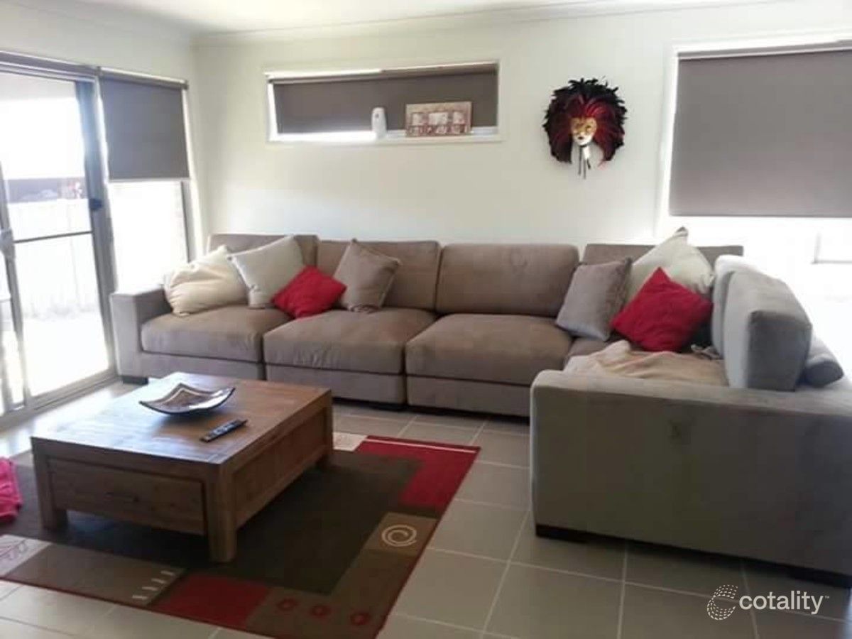 3 Rooney Cres, Lucas, VIC 3350