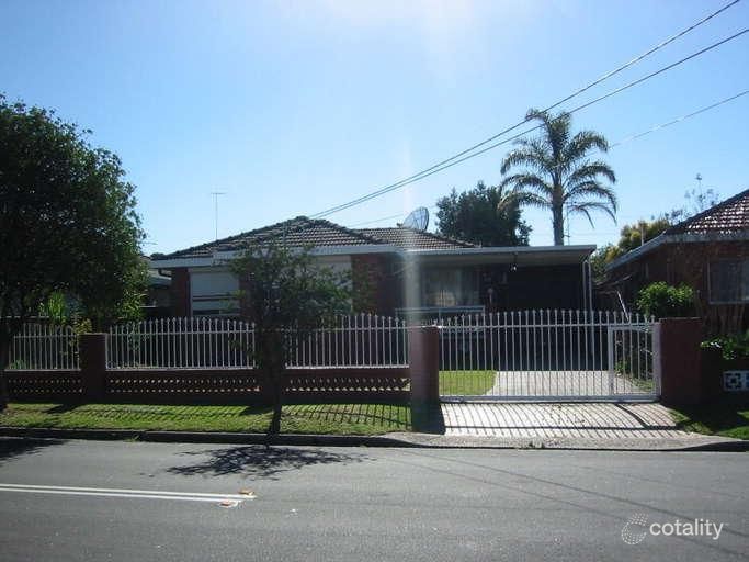 58 Madeline St, Fairfield West, NSW 2165