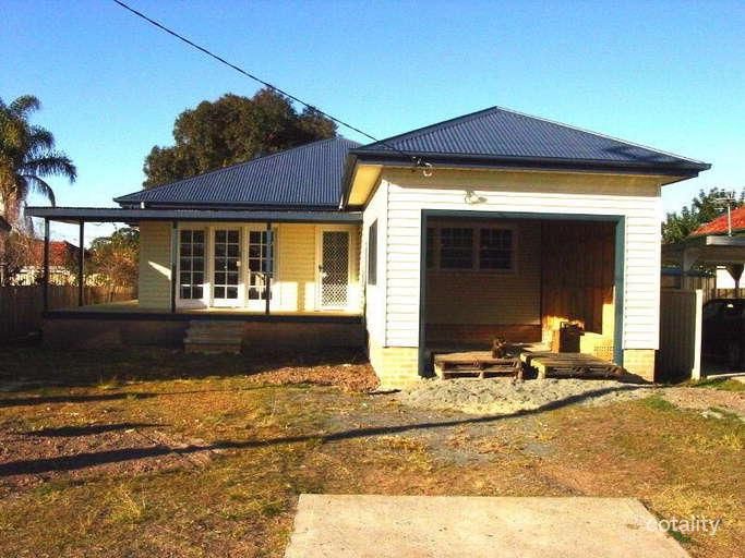 42a Cowper St, Taree, NSW 2430