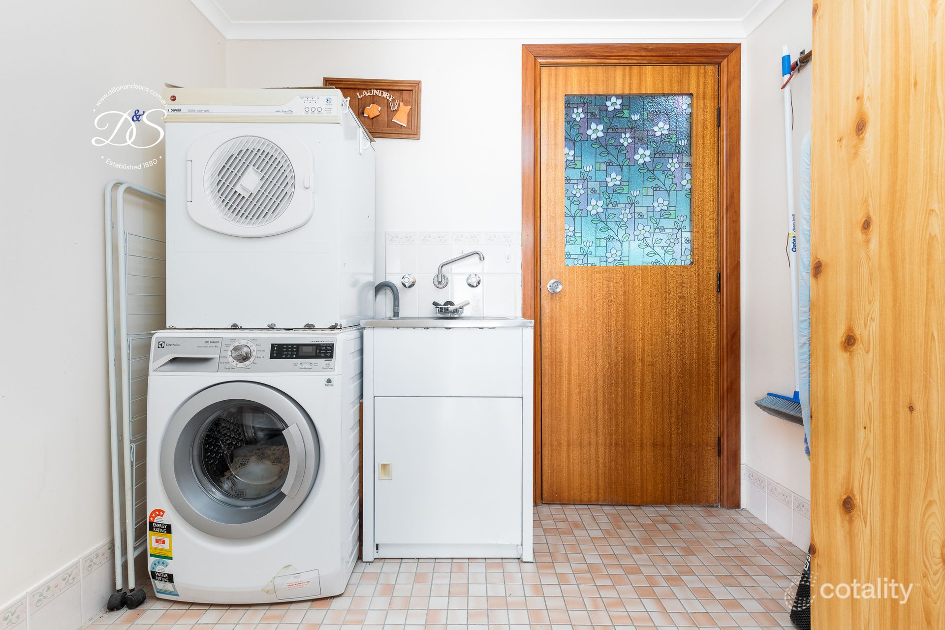 24 Moore St, Dungog, NSW 2420