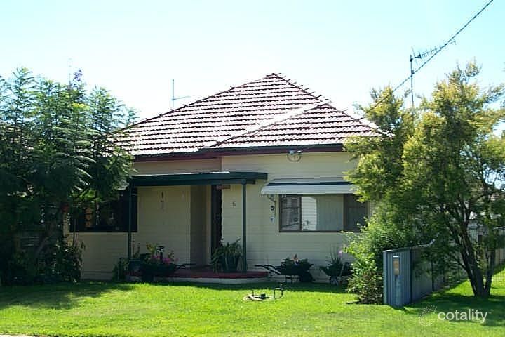 5 Mowbray Cres, Adamstown, NSW 2289