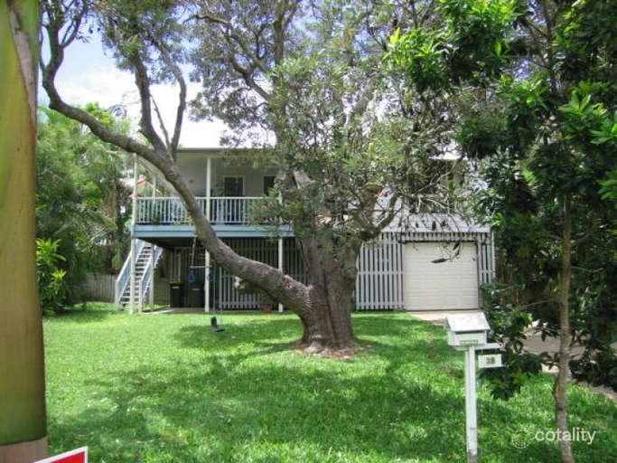 38 Third Ave, Coolum Beach, QLD 4573