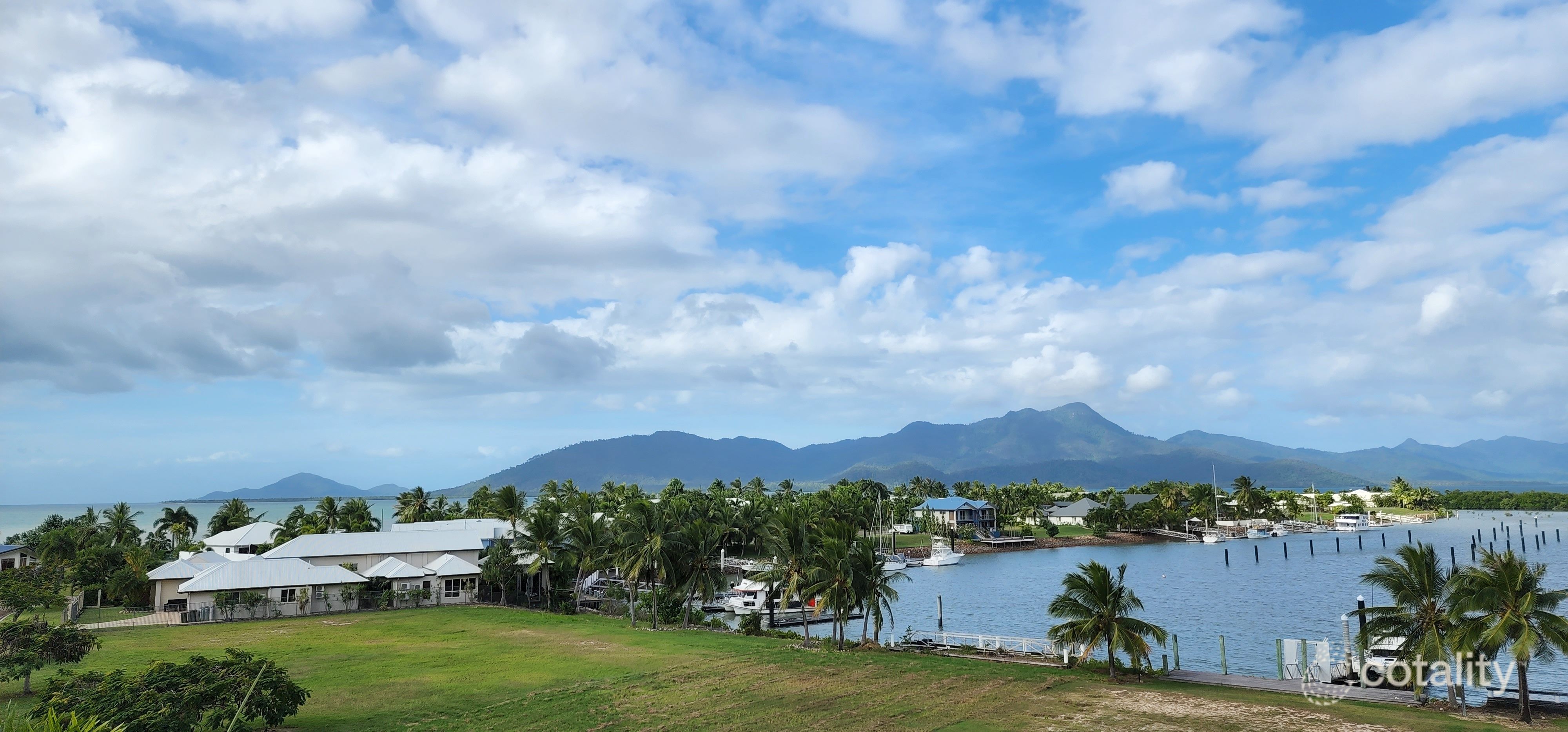 15/10-14 Poinciana Bvd, Cardwell, QLD 4849