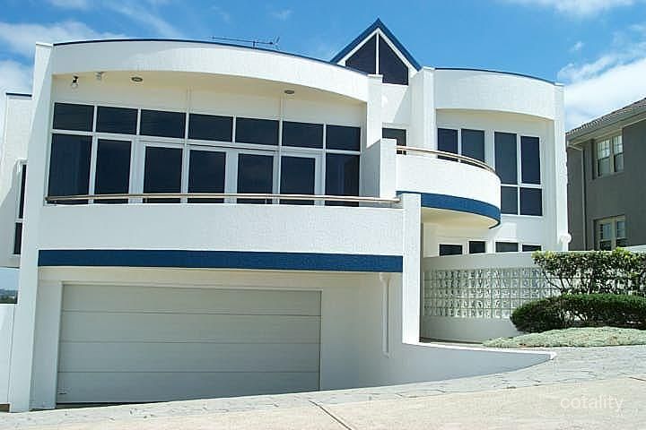 94 Memorial Dr, Bar Beach, NSW 2300