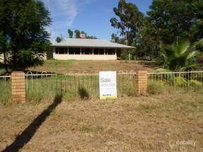 101 Louisa St, Mitchell, QLD 4465