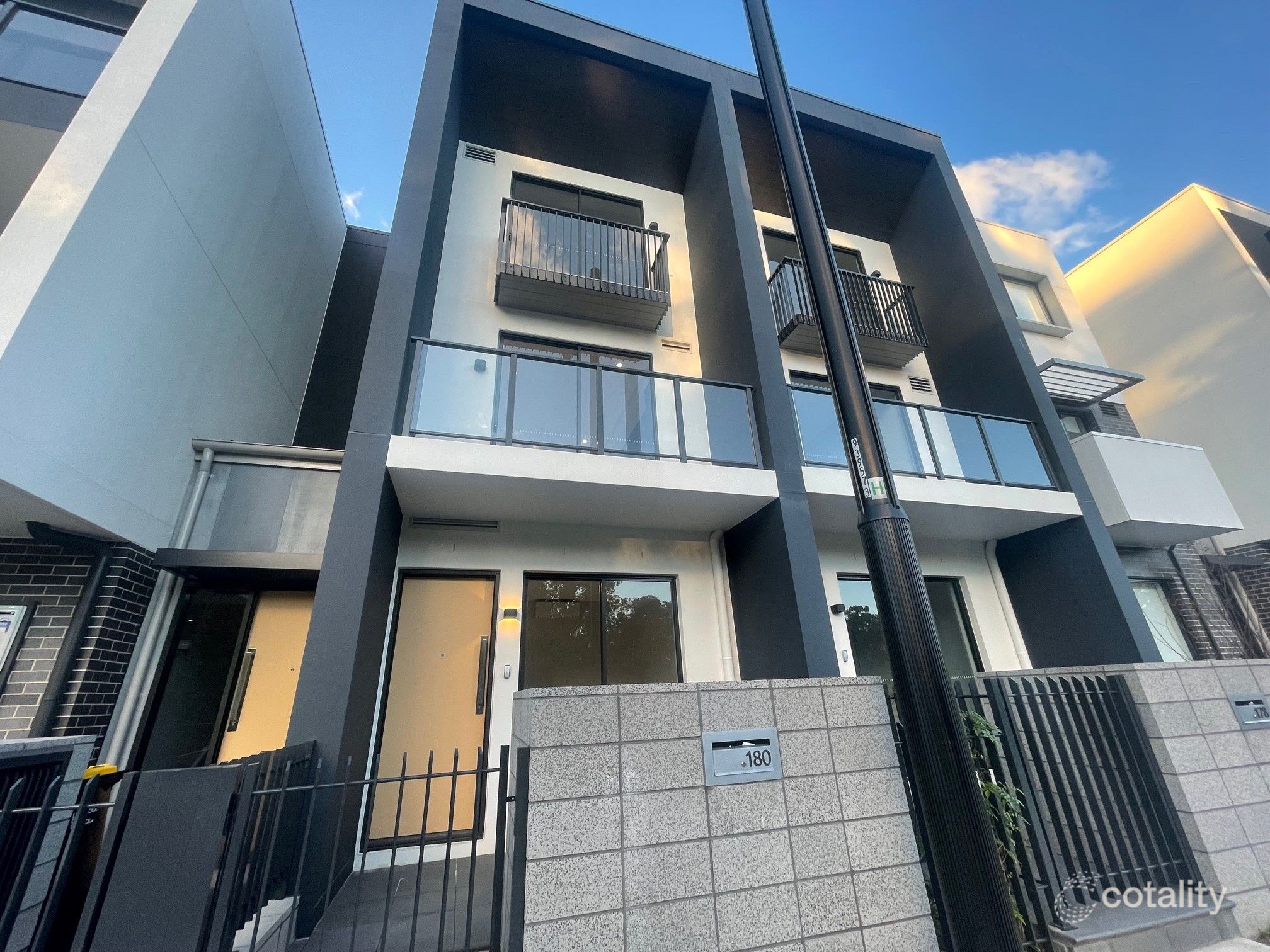 180 Macdonald Rd, Edmondson Park, NSW 2174