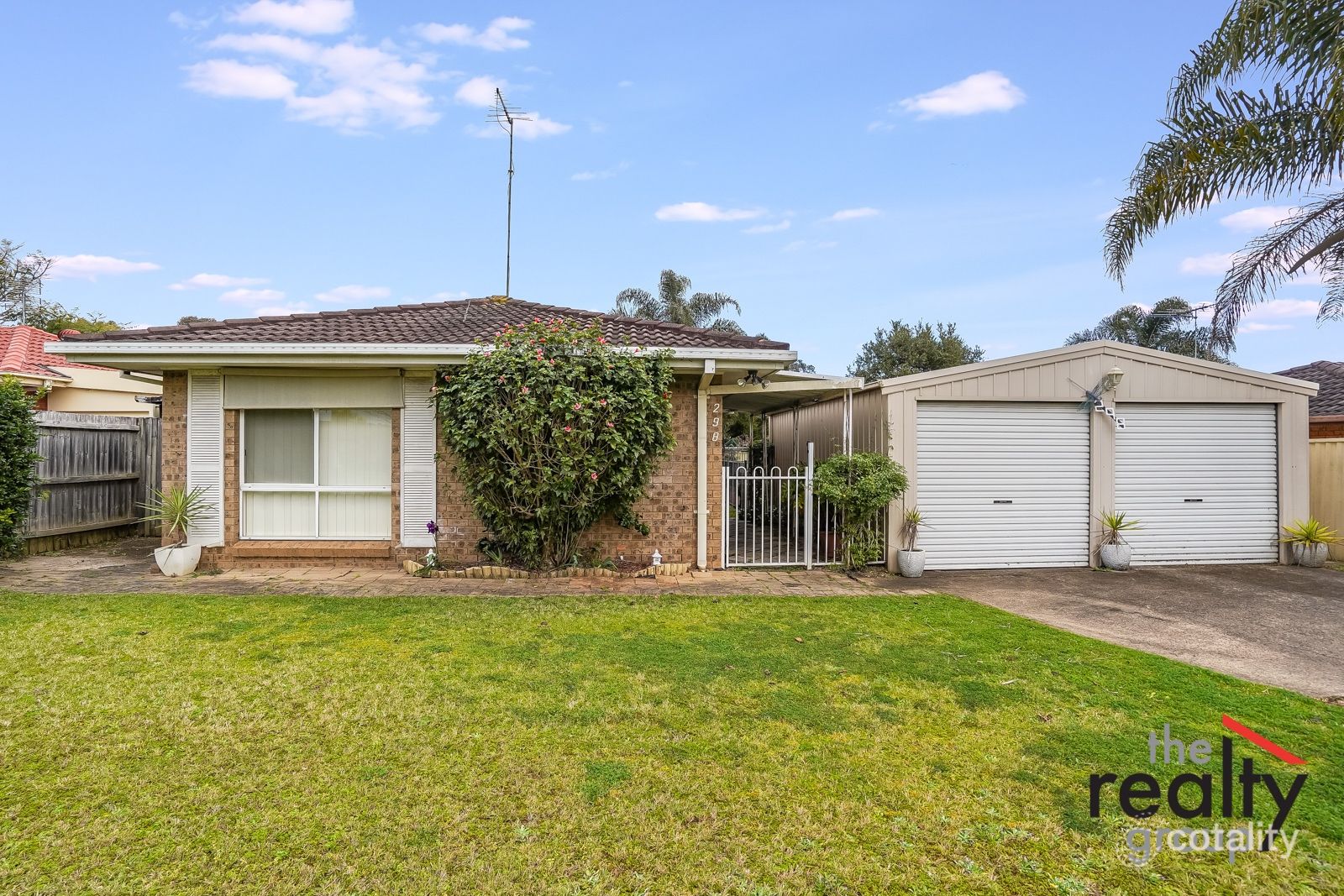 298 Welling Dr, Mount Annan, NSW 2567