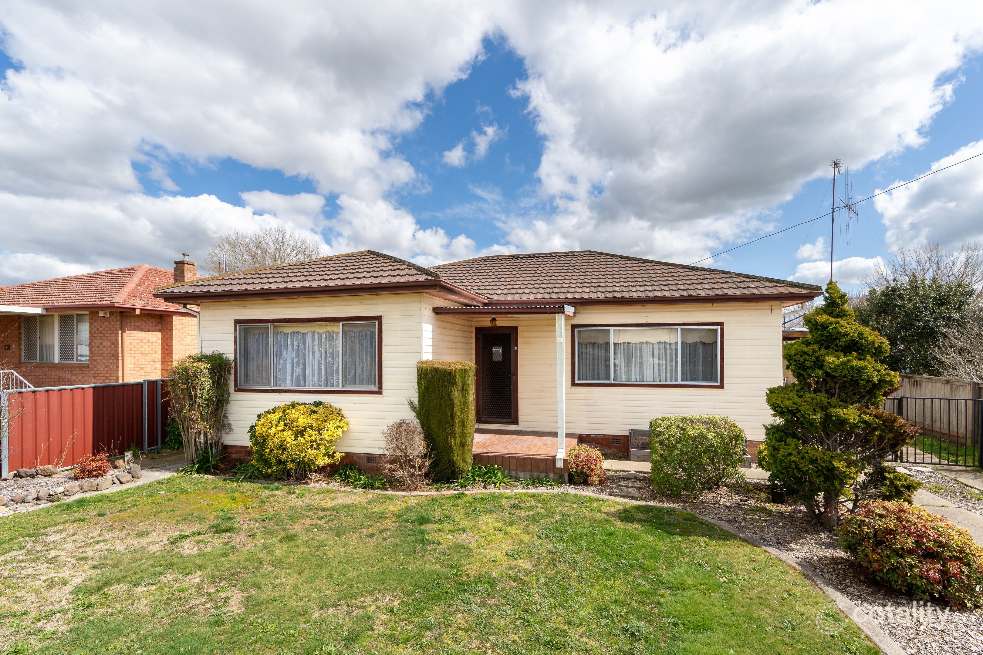 11 Marsden St, Blayney, NSW 2799