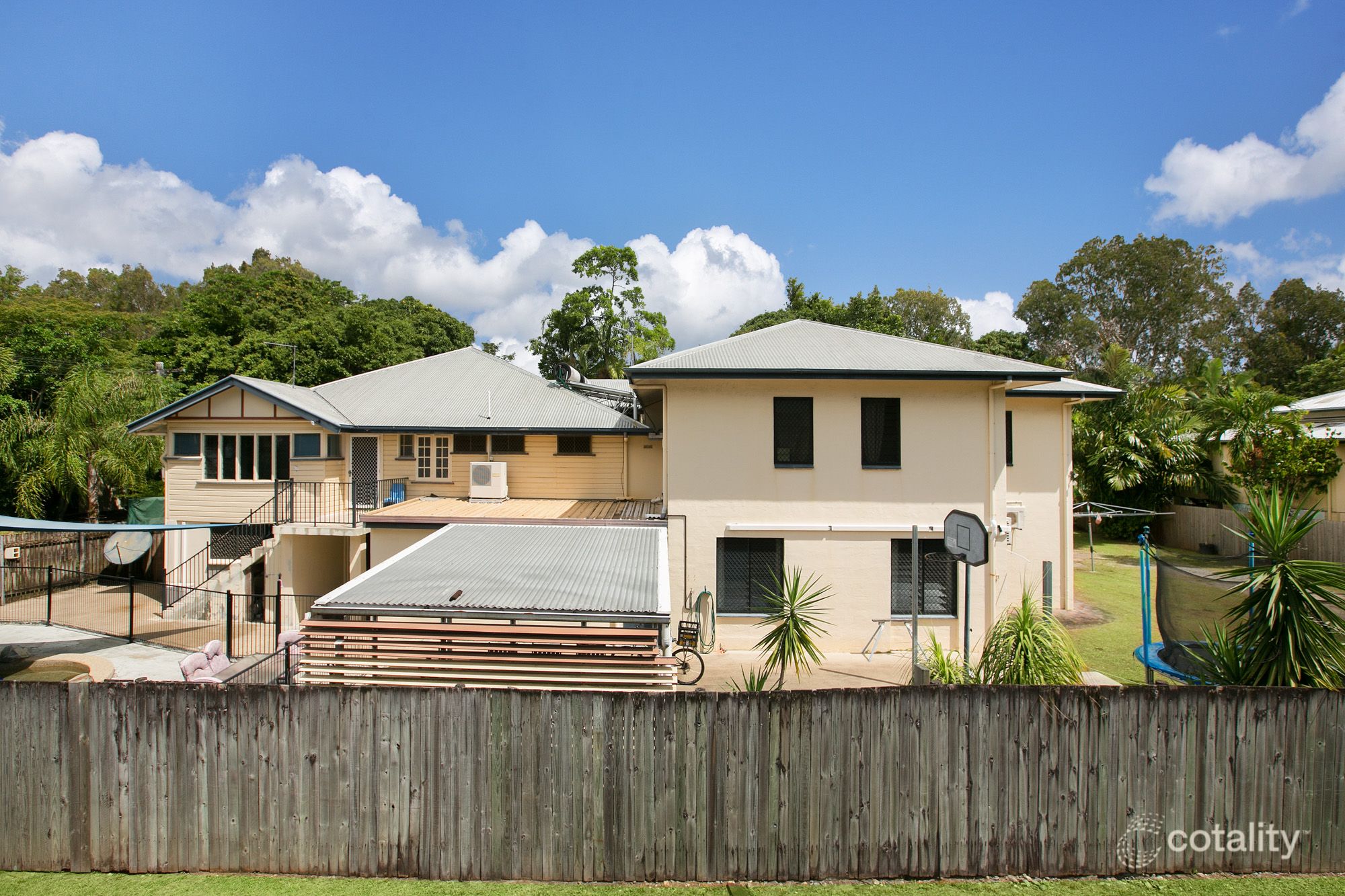 16-18 Edward St, Cairns North, QLD 4870