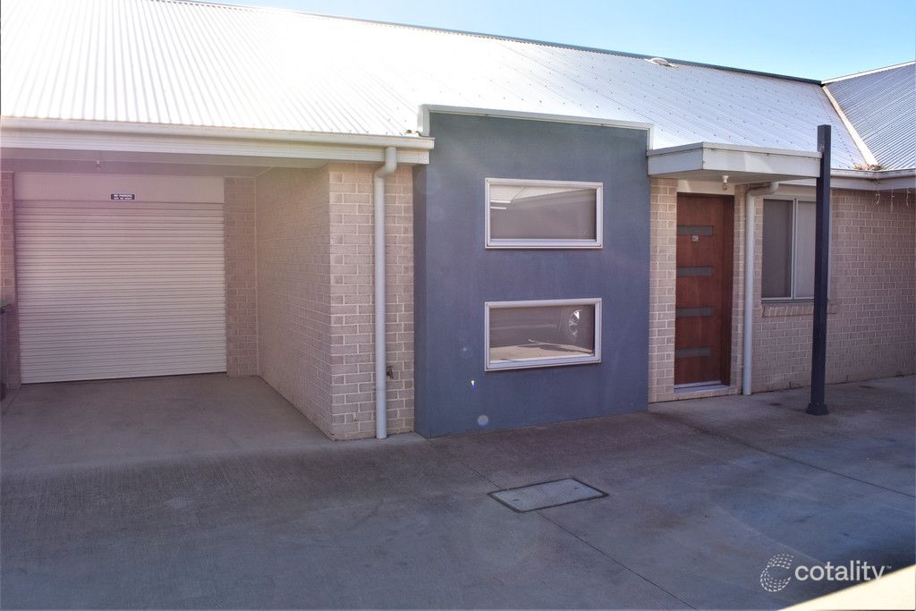 4c Yass St, Young, NSW 2594