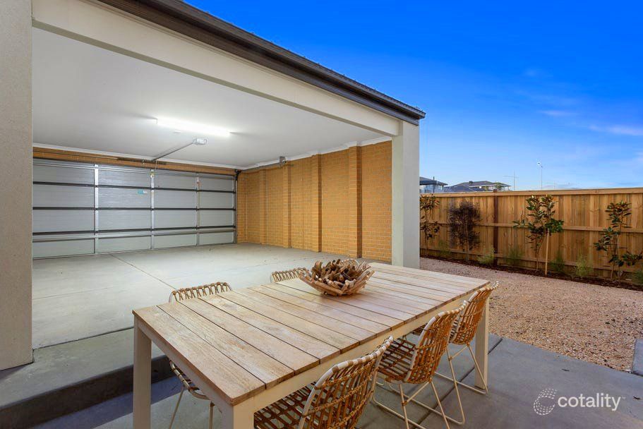 76 Macedon Pde, Wollert, VIC 3750