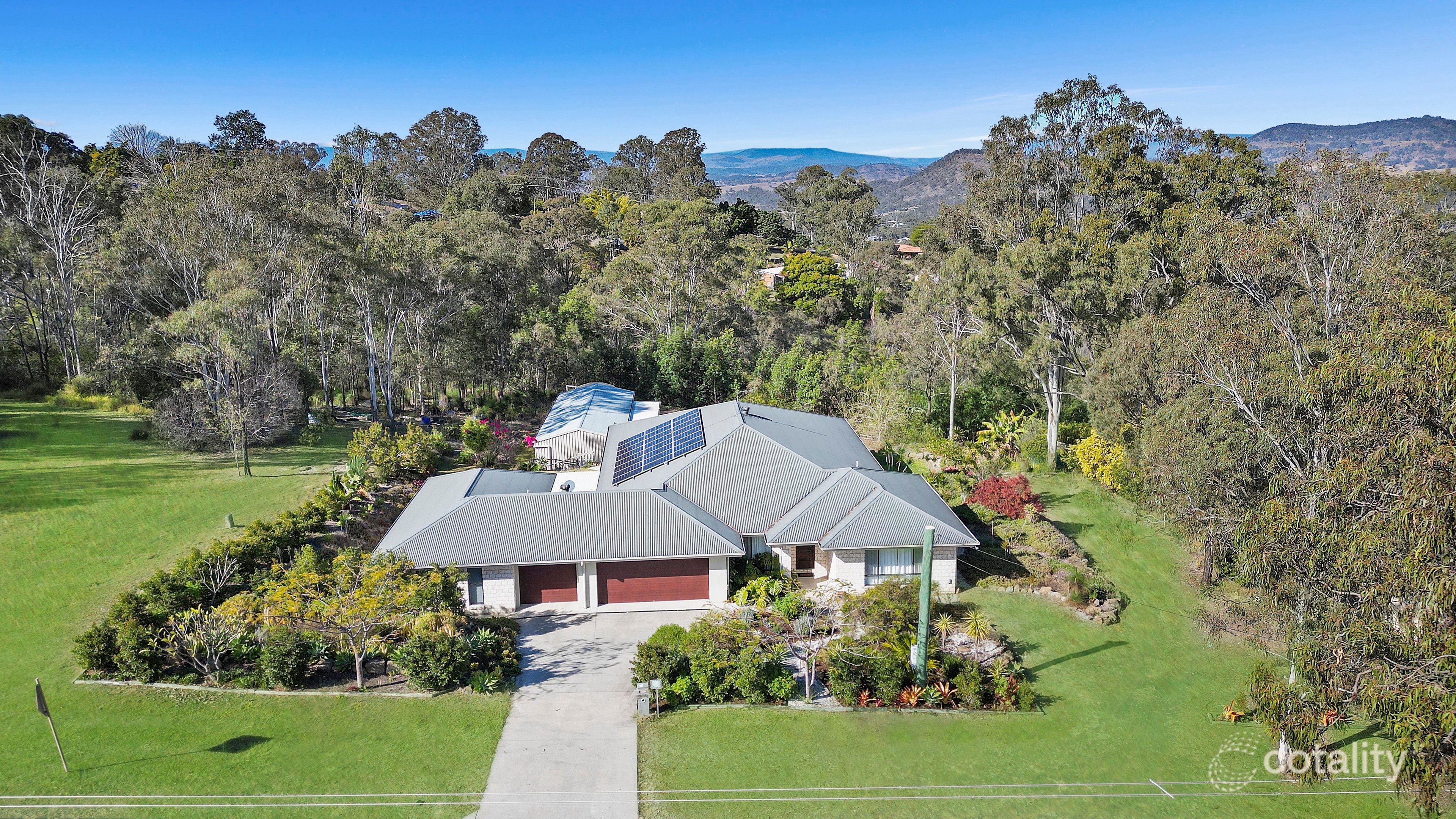 32-34 White Pl, Kooralbyn, QLD 4285