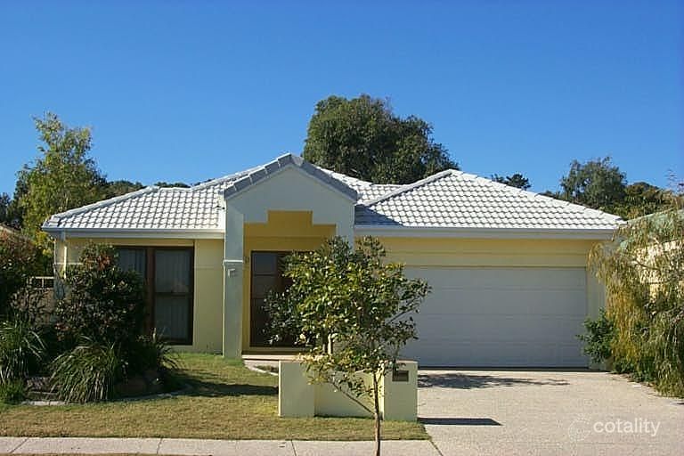 2/9 Sarena Ct, Sunshine Beach, QLD 4567