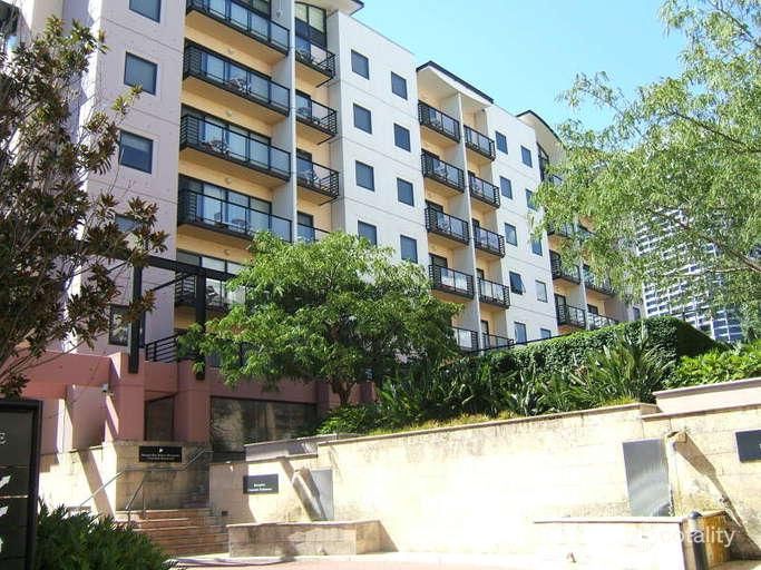 608/112 Mounts Bay Rd, Perth, WA 6000