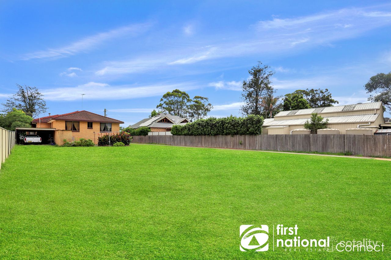 2a Plimsoll St, Mcgraths Hill, NSW 2756