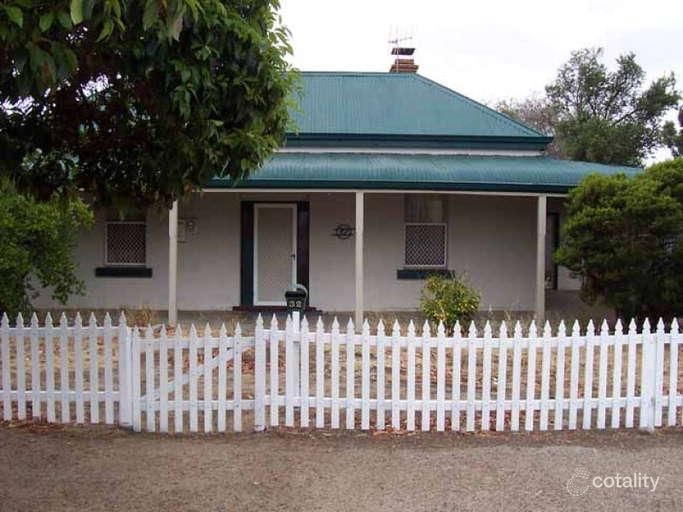 32 Richardson St, Katanning, WA 6317