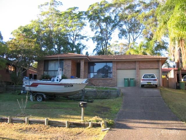 18 Haigh Cl, Berkeley Vale, NSW 2261