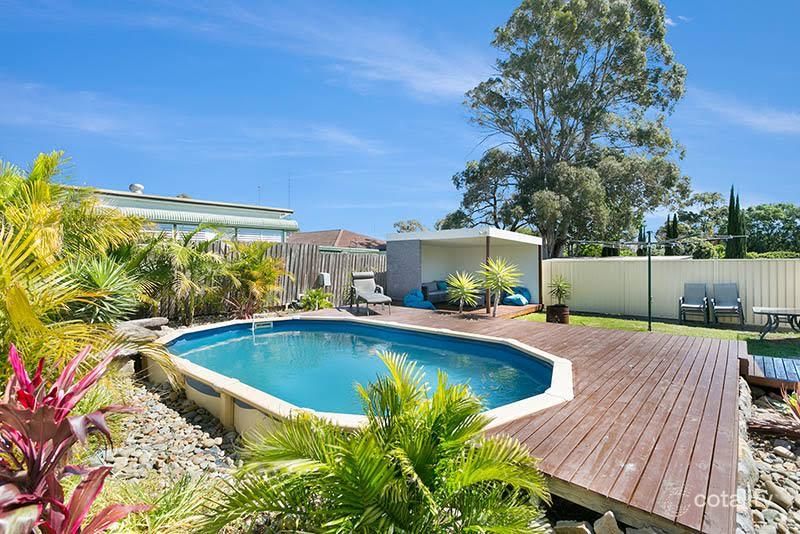13 Hopetoun St, Oak Flats, NSW 2529