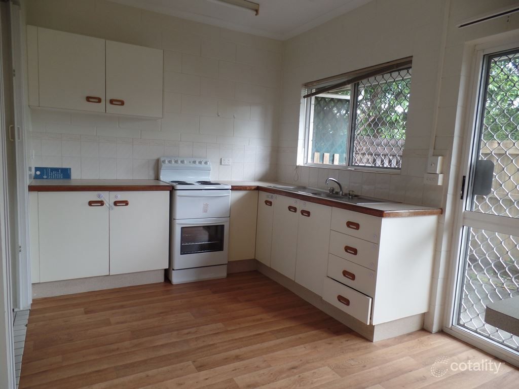 8/16 Robert Rd, Bentley Park, QLD 4869