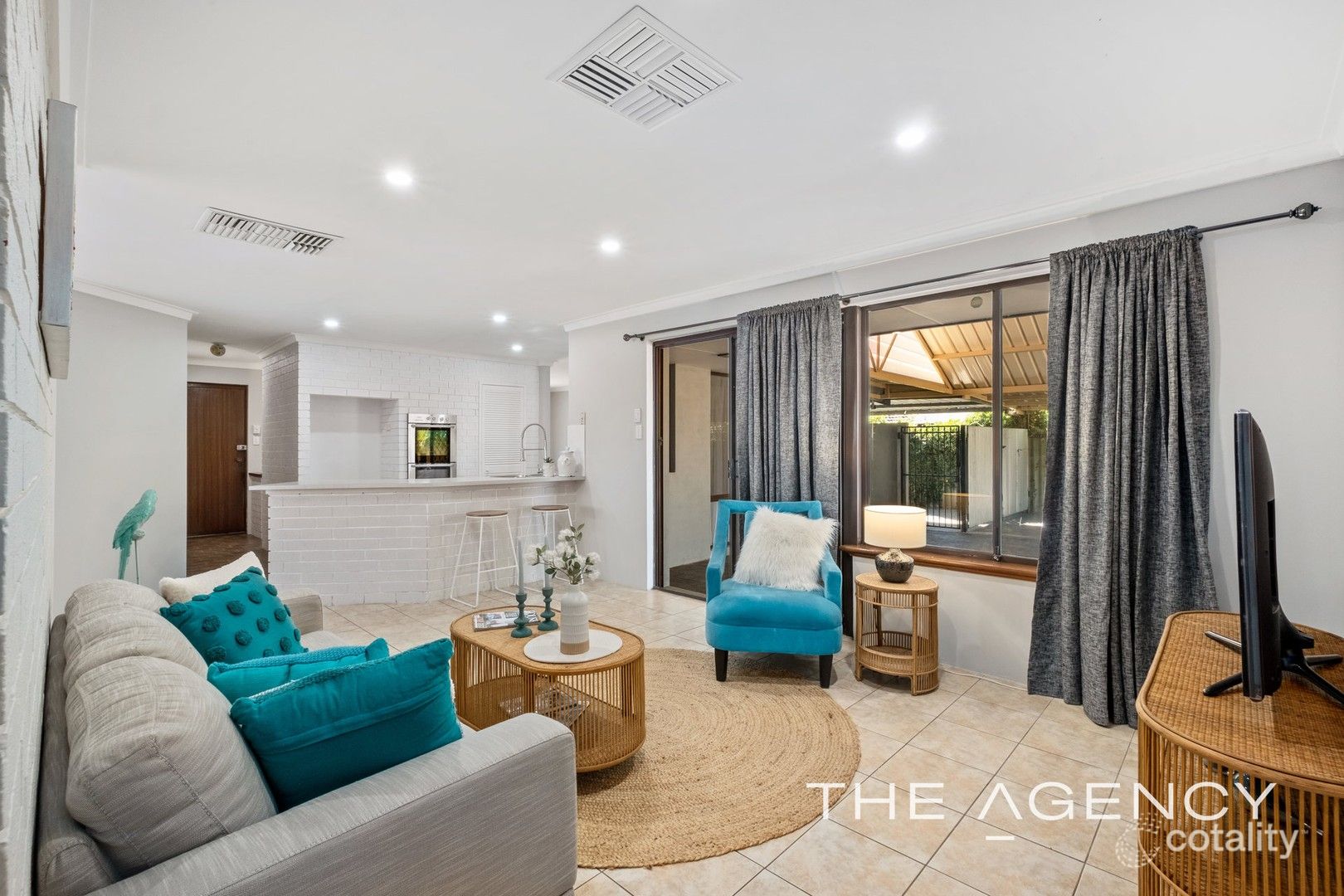 4 Tall Tree View, Swan View, WA 6056