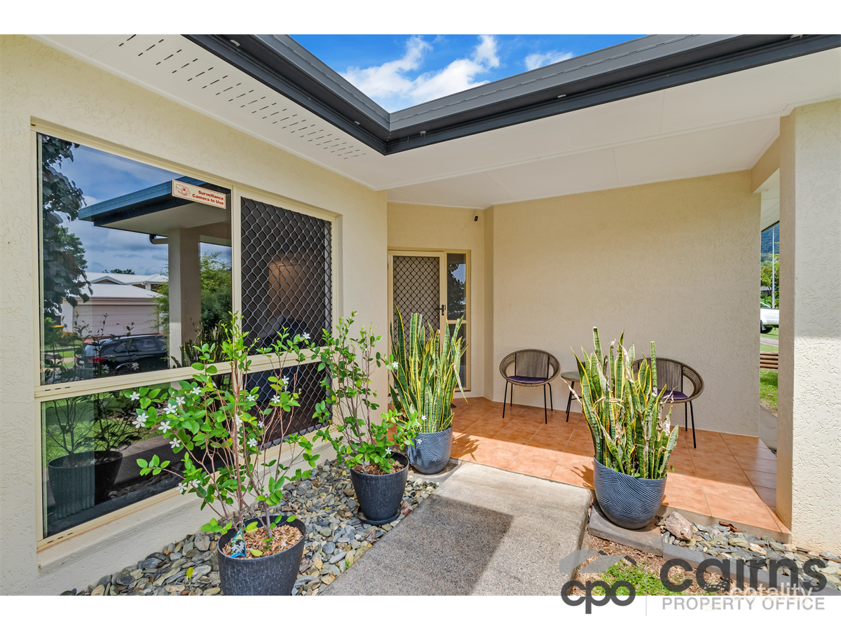 35 Village Tce, Redlynch, QLD 4870