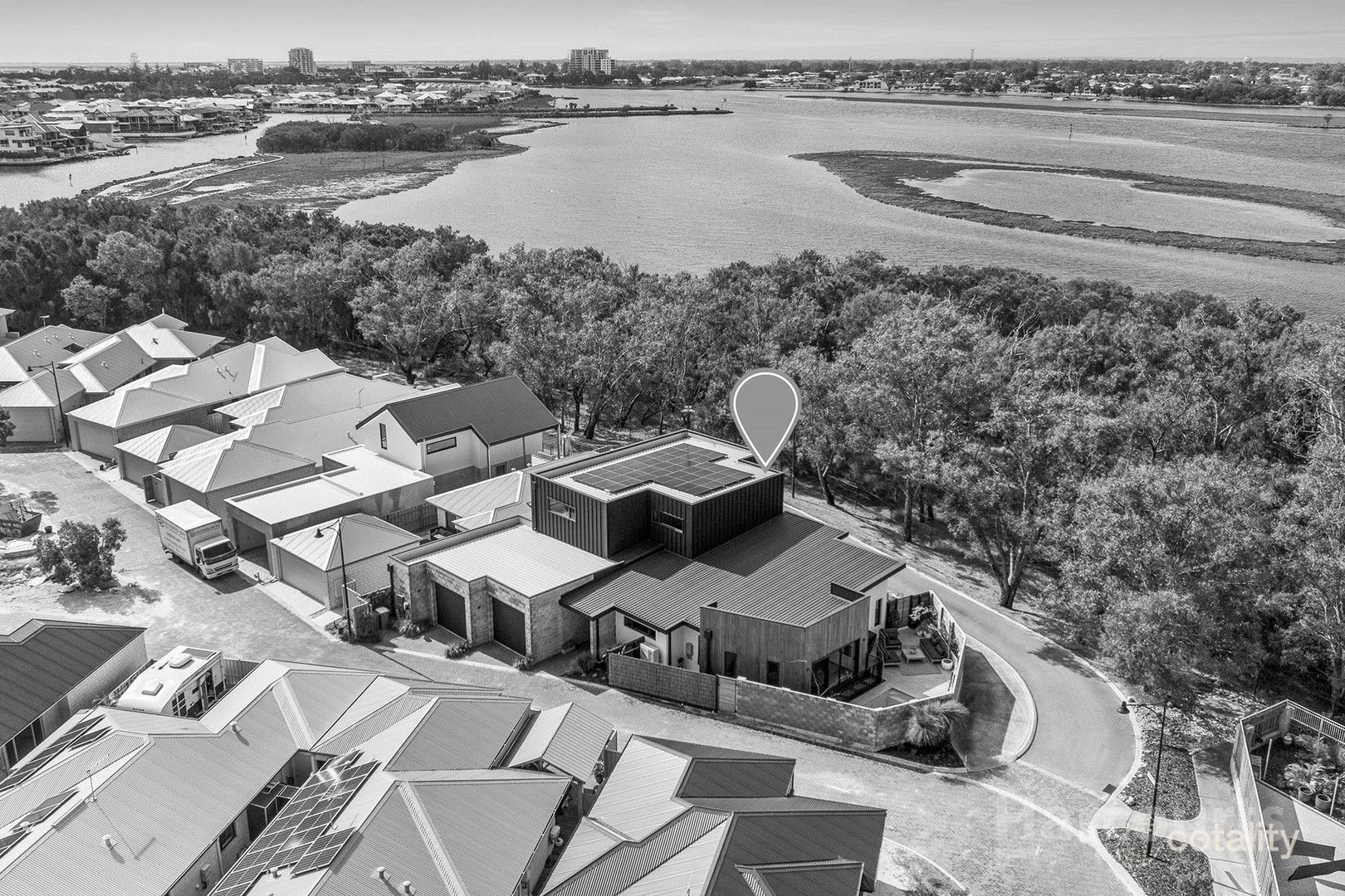20 Shearwater View, Halls Head, WA 6210