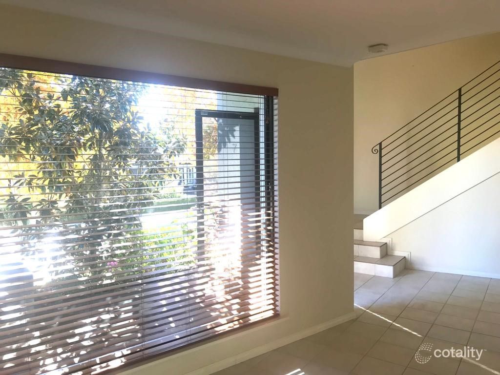 7 The Lakes Bvd, Jandakot, WA 6164