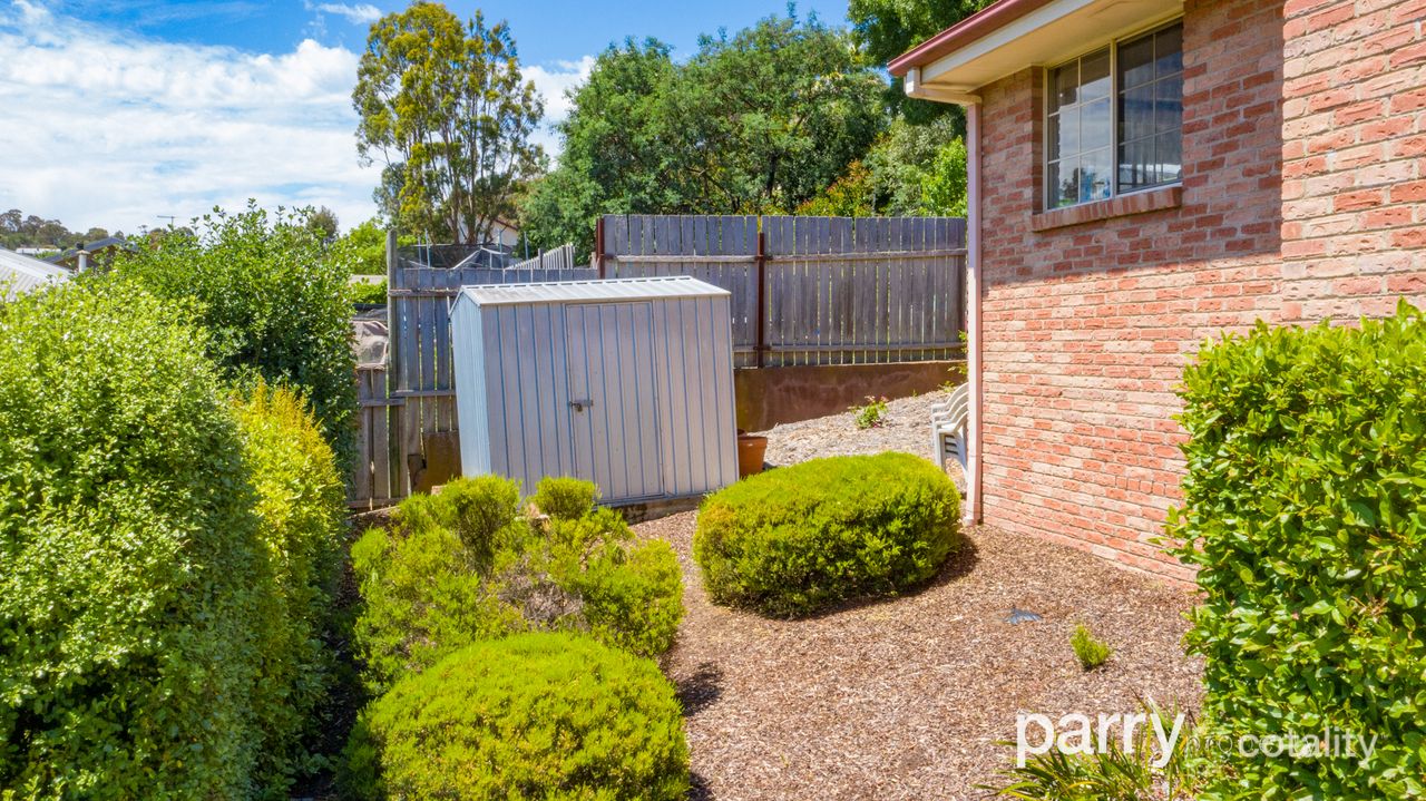 2/79 Outram St, Summerhill, TAS 7250