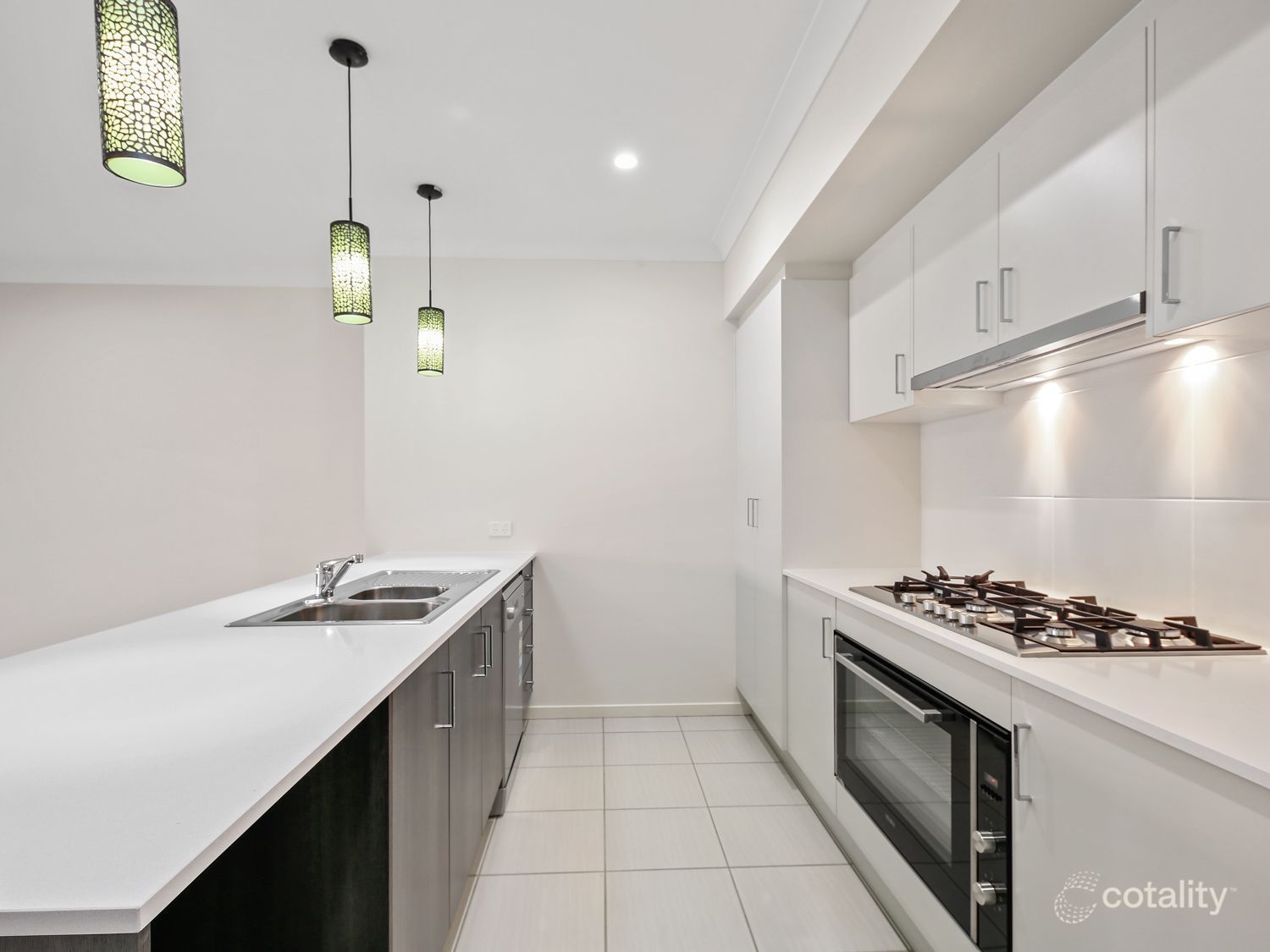 2/1 Looby Cres, Pimpama, QLD 4209