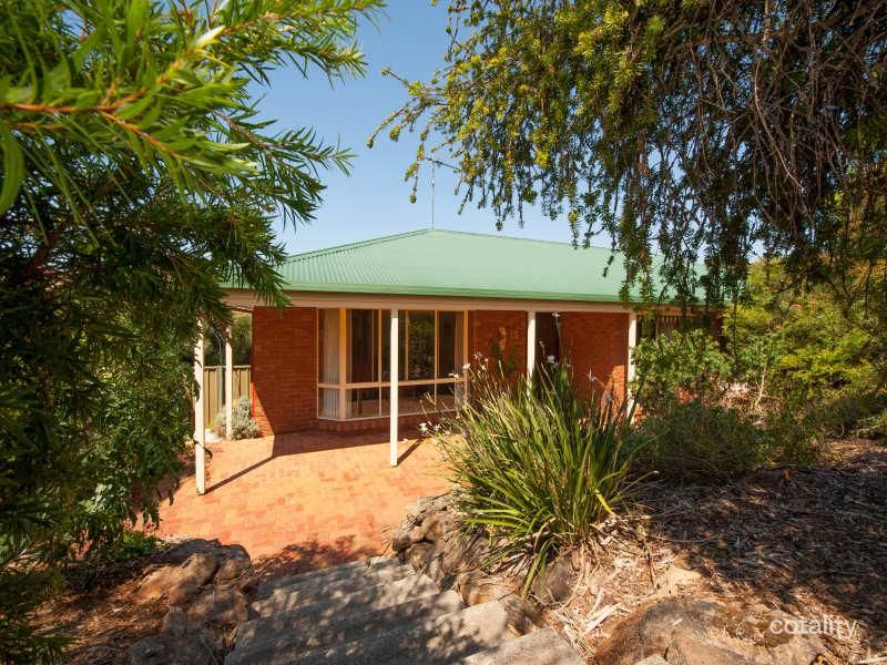 15 Baw Baw St, Thurgoona, NSW 2640