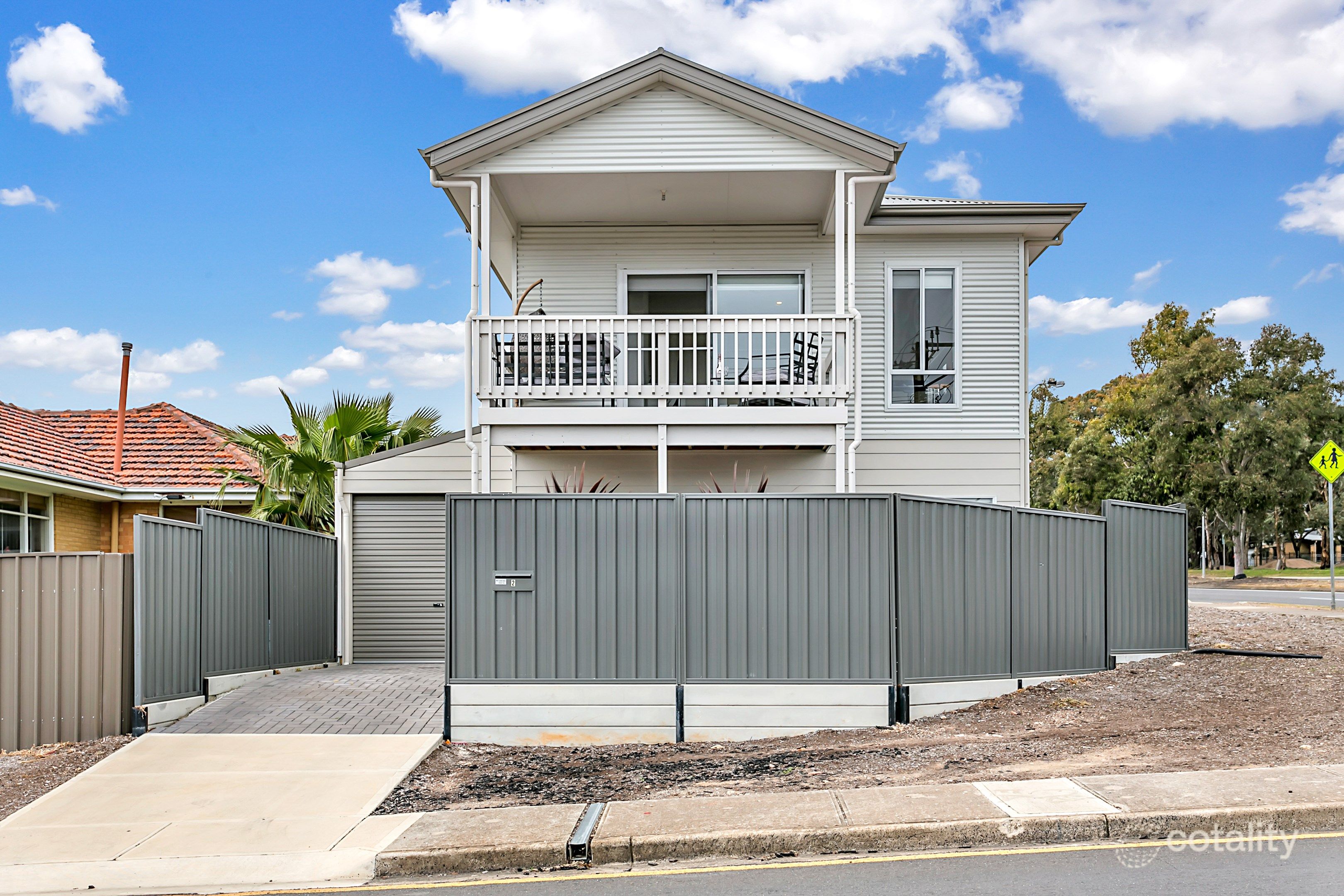 2 Salisbury Ave, Morphett Vale, SA 5162