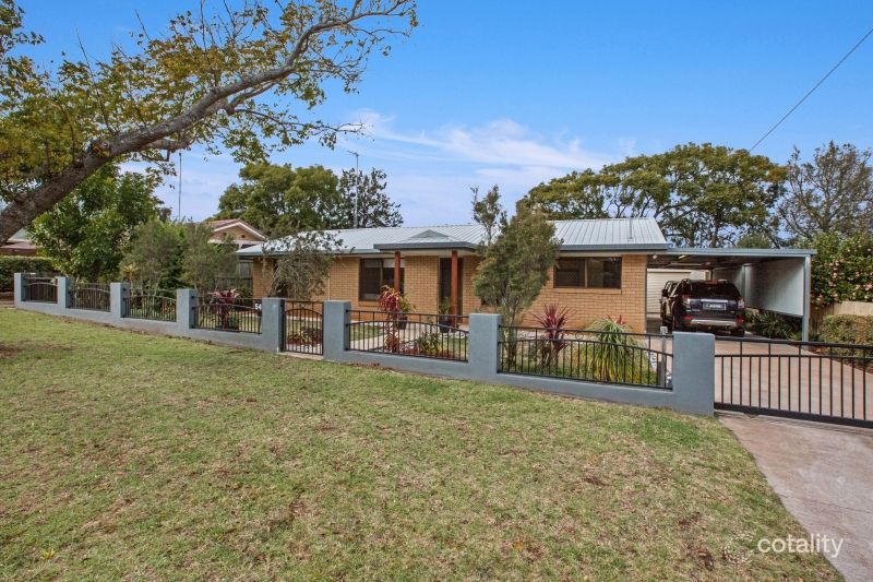 54 Lotus Cres, Centenary Heights, QLD 4350