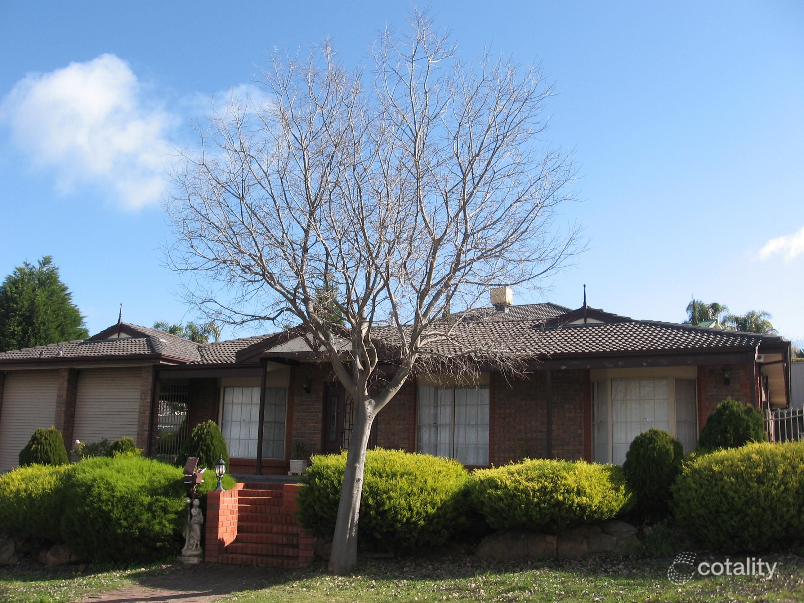 2 Tullamore Ct, Greenwith, SA 5125