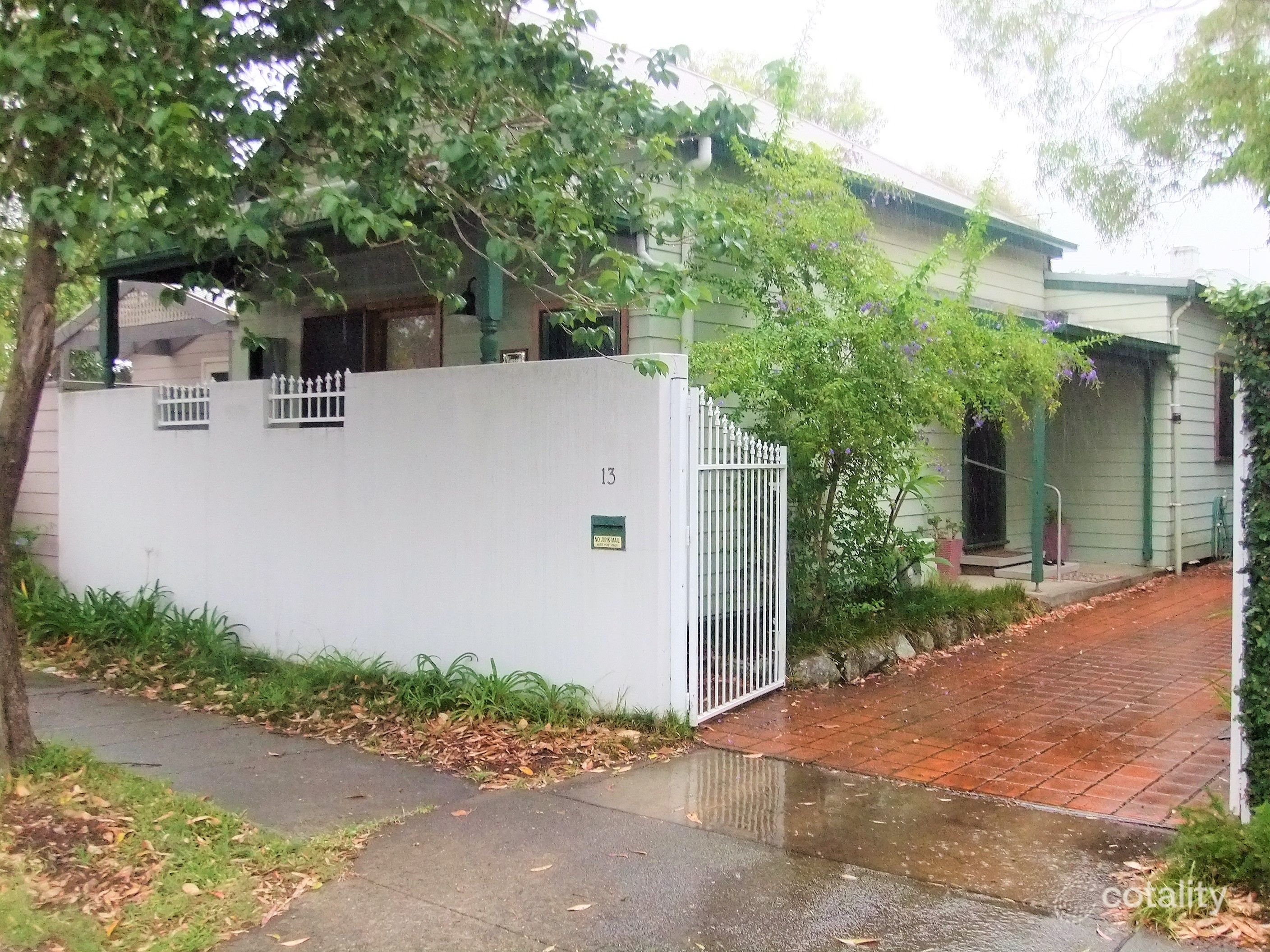 13 Donald St, Hamilton, NSW 2303