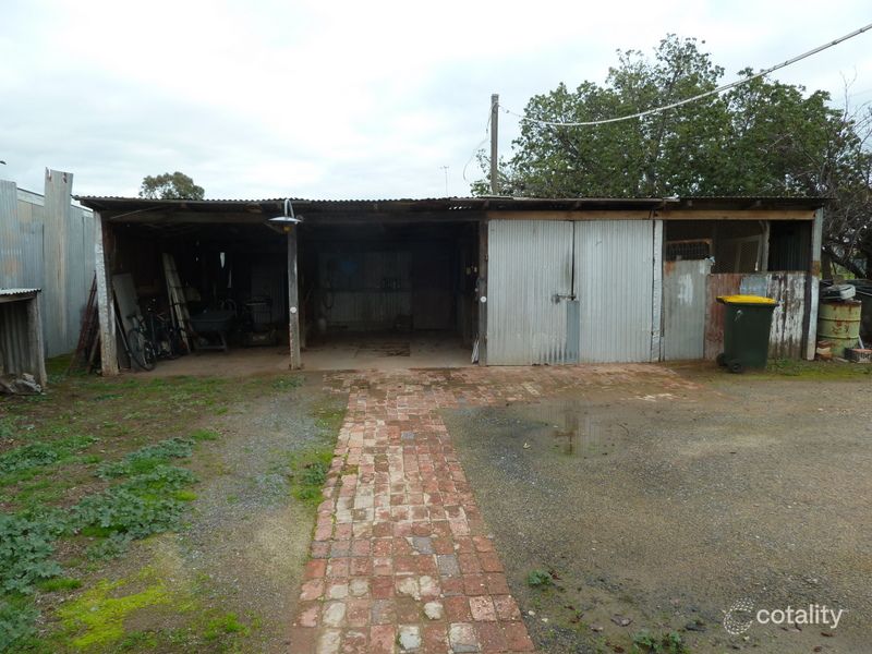 44 Davies St, Charlton, VIC 3525