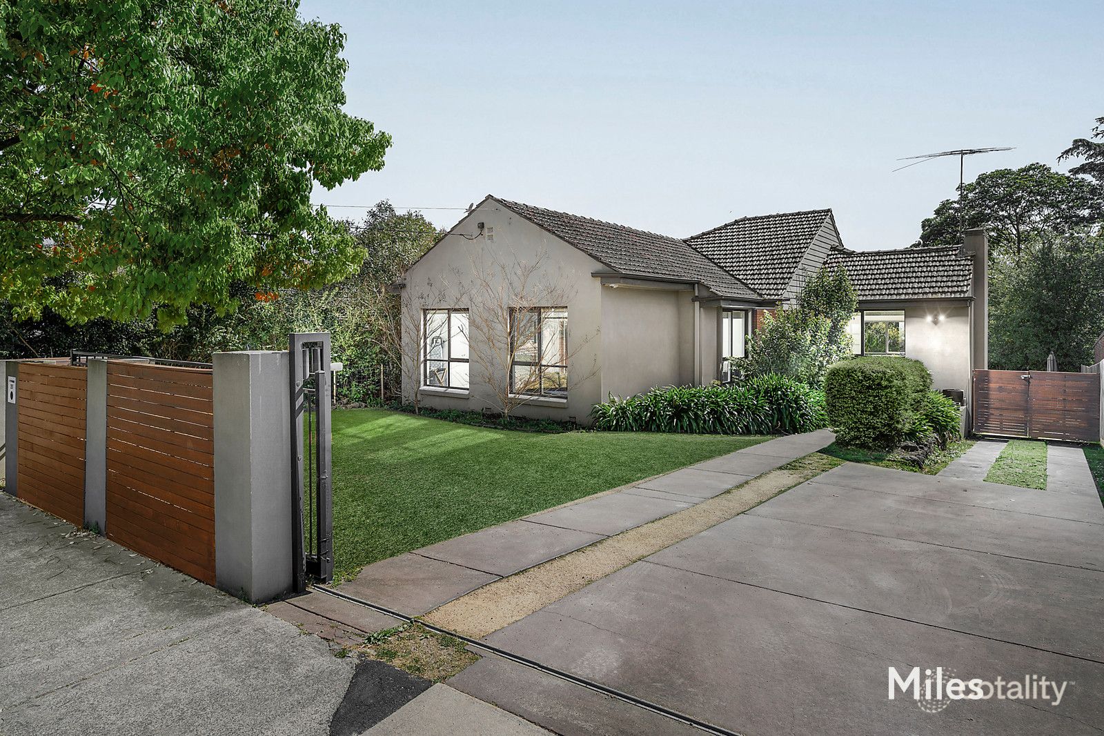 297 Lower Heidelberg Rd, Ivanhoe East, VIC 3079