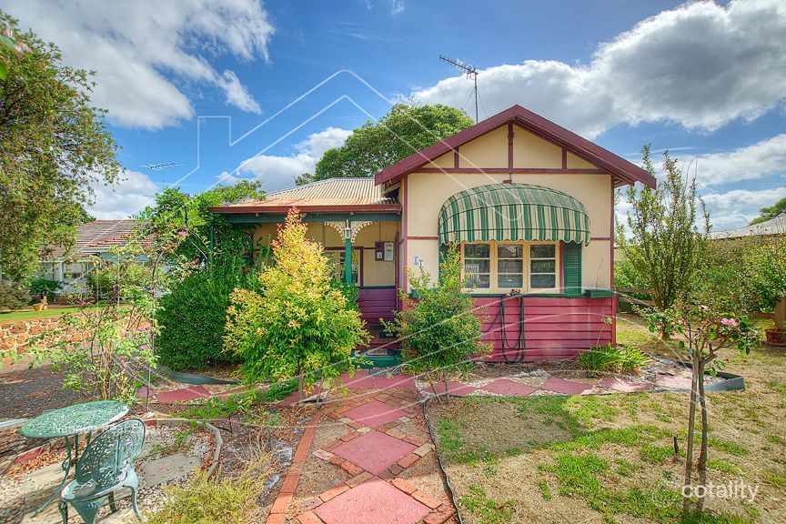 64 Warren Rd, Nannup, WA 6275