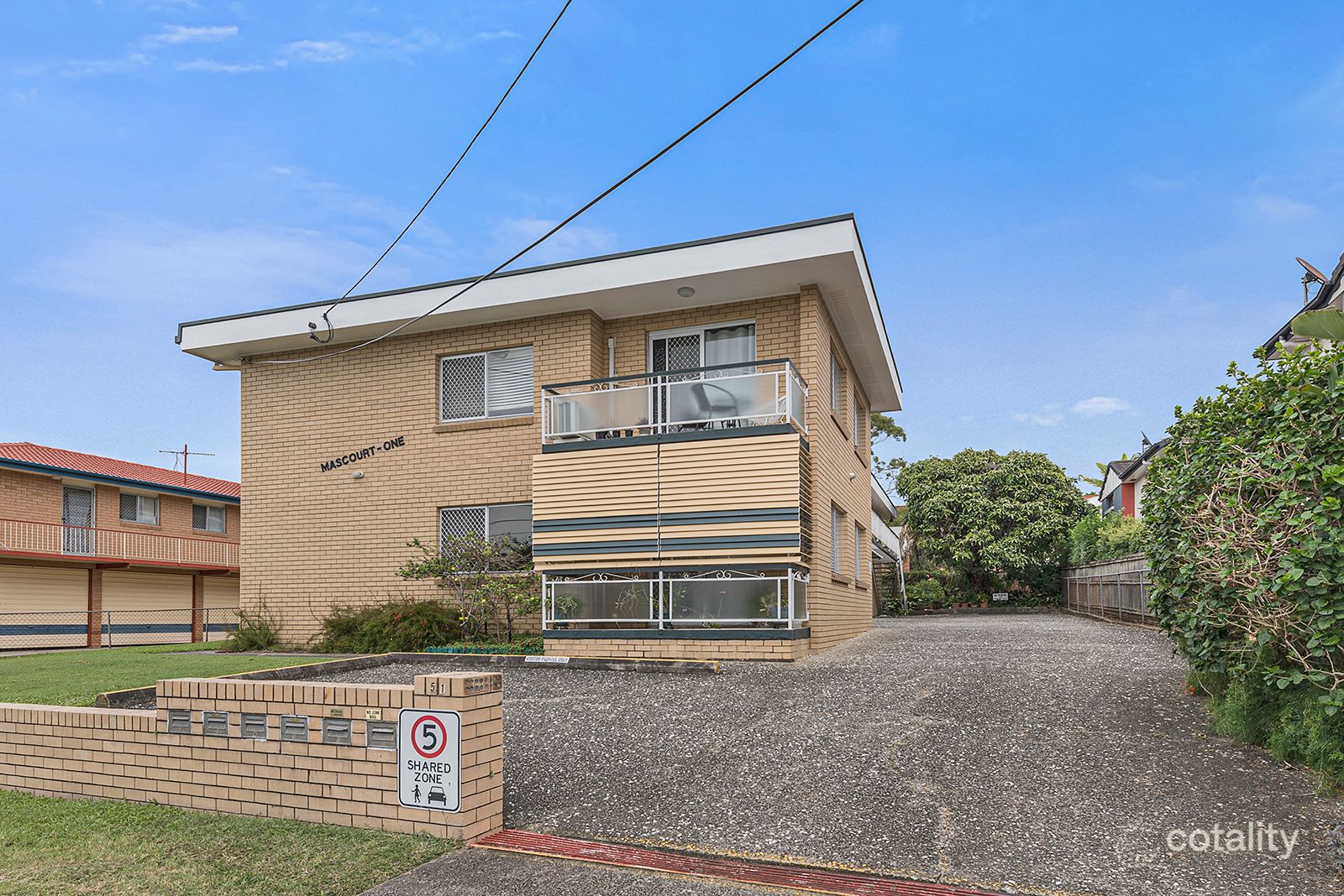 2/51 Leicester St, Coorparoo, QLD 4151